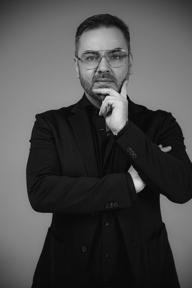 Dr Marcin Nowak Nasi profesjonaliści